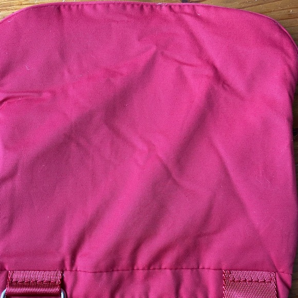 Lacoste shoulder bag / crossbody in red ❤️ - Picture 6 of 6